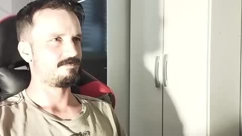 Snapshot of lookaz4010 chatting on March 12, 2025, 1:19 pm Lucas online show from March 12, 2025, 1:19 pm