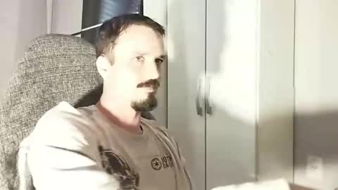 Snapshot of lookaz4010 chatting on November 11, 2025, 12:38 pm Lucas online show from November 11, 2025, 12:38 pm