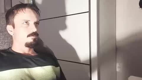 Snapshot of lookaz4010 chatting on February 22, 2026, 11:42 am Lucas online show from February 22, 2026, 11:42 am