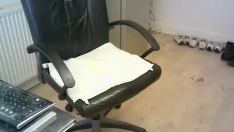 Snapshot of lookingforx666 chatting on March 24, 2026, 2:38 am Lookingforx666 online show from March 24, 2026, 2:38 am