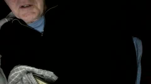 Snapshot of loose565 chatting on December 3, 2025, 11:47 pm loose565 online show from December 3, 2025, 11:47 pm