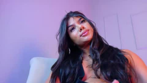 Mia Aniston online show from April 6, 2026, 9:05 pm