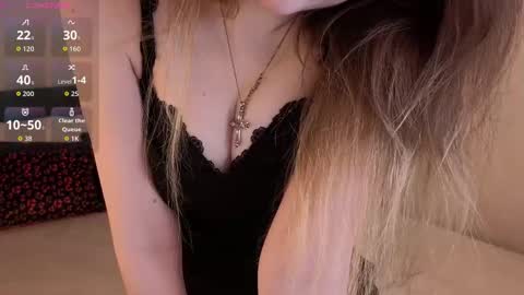 Snapshot of lora_amber chatting on November 22, 2025, 1:43 pm Lora online show from November 22, 2025, 1:43 pm