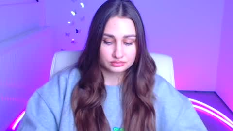 Lora online show from January 17, 2026, 12:21 pm