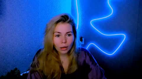 Lora online show from February 10, 2026, 2:59 am