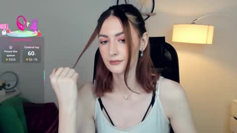 Snapshot of loradimmick chatting on November 27, 2025, 11:01 am Lora online show from November 27, 2025, 11:01 am