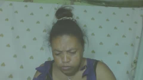 Snapshot of lorahvane chatting on May 5, 2026, 3:25 am LorahVane online show from May 5, 2026, 3:25 am