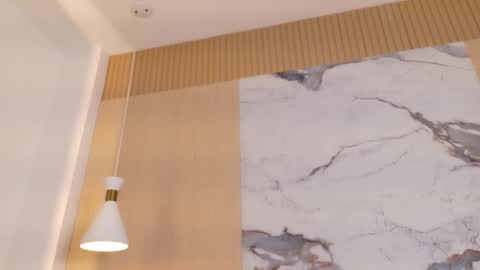 Loraine Rios online show from April 12, 2026, 5:29 pm