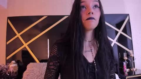 Snapshot of loraineblake chatting on November 26, 2025, 12:28 pm loraineblake online show from November 26, 2025, 12:28 pm