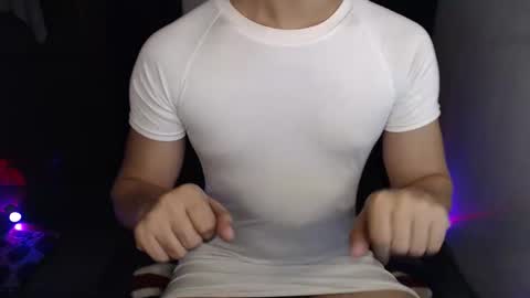Snapshot of lord_of_cum69 chatting on May 3, 2026, 12:16 am Macky online show from May 3, 2026, 12:16 am