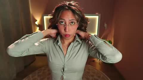 Snapshot of lordeborah1 chatting on September 30, 2025, 2:11 pm Deborah Daz online show from September 30, 2025, 2:11 pm