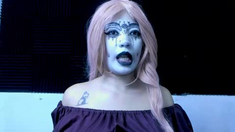 Lore Depp online show from April 5, 2026, 5:04 am