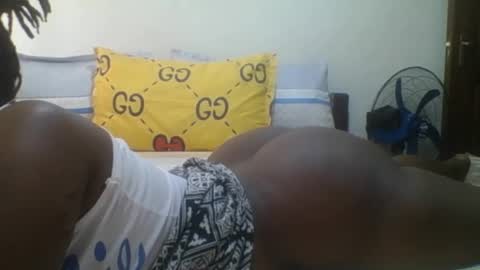 Snapshot of loreencutie chatting on October 23, 2025, 2:05 pm loreen online show from October 23, 2025, 2:05 pm