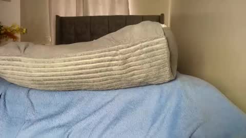 LORELAH online show from November 22, 2025, 7:40 am