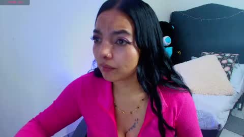 Snapshot of loren_44tits chatting on June 10, 2026, 9:03 pm Loren online show from June 10, 2026, 9:03 pm