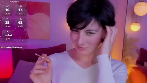 Loren online show from October 31, 2025, 2:40 pm