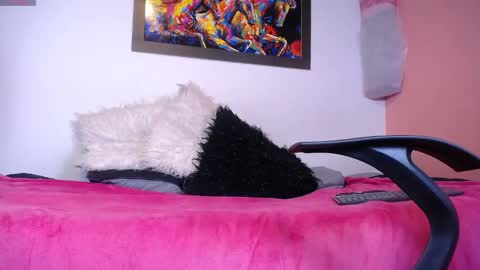 Lorena online show from March 8, 2025, 4:17 pm