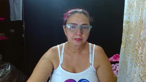 Lorena.. online show from September 28, 2025, 1:00 am