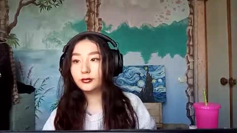 Snapshot of lorenelanosa chatting on December 15, 2025, 10:52 am Sofia online show from December 15, 2025, 10:52 am