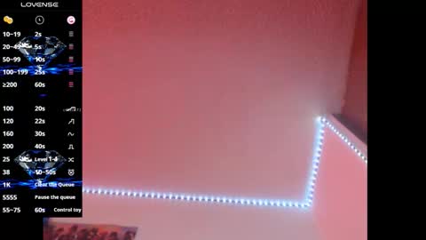 lorenitha online show from December 15, 2025, 6:01 pm