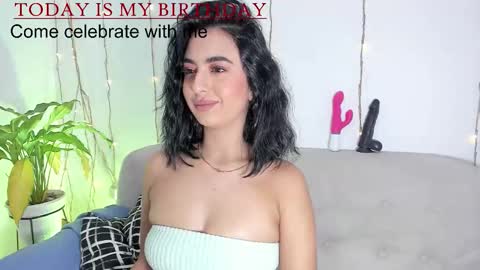 Snapshot of lorens_martin chatting on December 3, 2025, 1:53 pm L O R E N online show from December 3, 2025, 1:53 pm