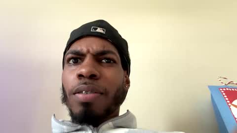 lorenzo17a online show from December 25, 2024, 6:09 pm