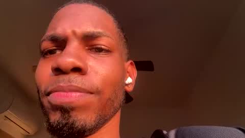 lorenzo17a online show from December 29, 2024, 10:03 pm