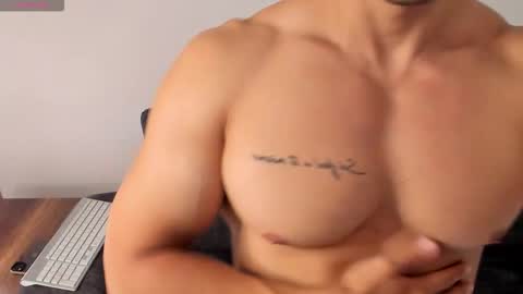 Snapshot of lorenzo_ferrec chatting on March 10, 2026, 12:04 am Lorenzo F online show from March 10, 2026, 12:04 am