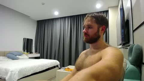 Snapshot of lorenzolux chatting on April 16, 2026, 3:57 pm Lorenz online show from April 16, 2026, 3:57 pm