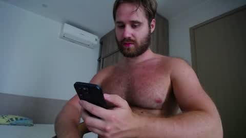 Snapshot of lorenzolux chatting on July 8, 2026, 6:40 am Lorenz online show from July 8, 2026, 6:40 am