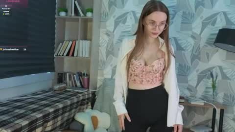 Snapshot of lorettedarsi chatting on May 25, 2026, 1:11 am lorettedarsi online show from May 25, 2026, 1:11 am