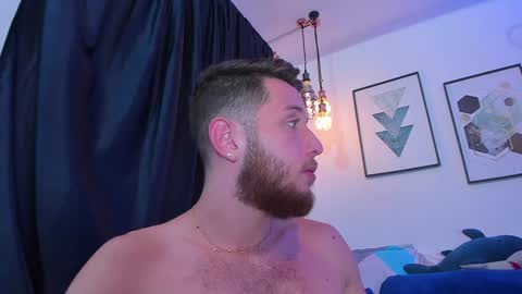 Snapshot of los_juanes chatting on December 11, 2024, 11:00 pm JUAN JUAN online show from December 11, 2024, 11:00 pm