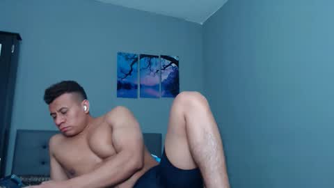 Snapshot of lothbrok_strong chatting on October 22, 2025, 12:11 am lothbrok online show from October 22, 2025, 12:11 am