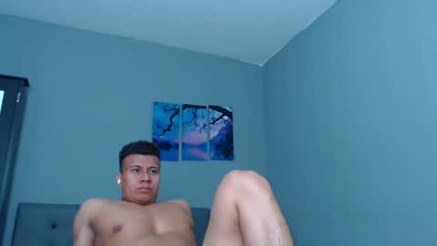 Snapshot of lothbrok_strong chatting on November 5, 2025, 12:32 am lothbrok online show from November 5, 2025, 12:32 am