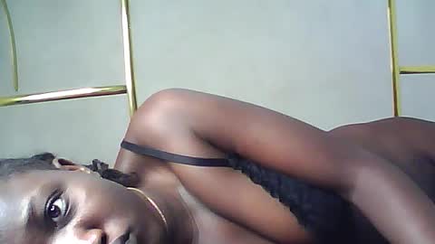Snapshot of lotty_lavilla chatting on June 17, 2026, 7:22 am lotty_lavilla online show from June 17, 2026, 7:22 am