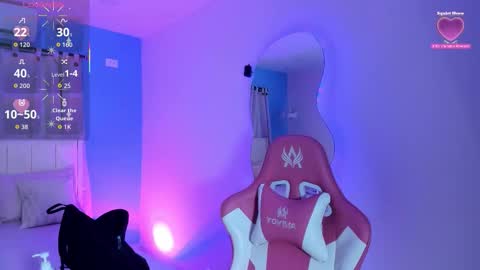 Snapshot of lou_22_ chatting on March 18, 2026, 12:30 pm Lou online show from March 18, 2026, 12:30 pm