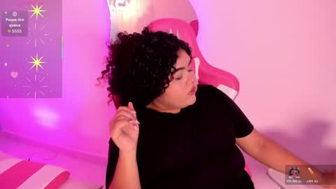 Snapshot of lou_22_ chatting on April 11, 2026, 11:36 am Lou online show from April 11, 2026, 11:36 am