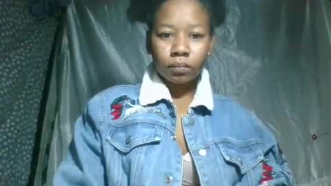 louane98 online show from June 10, 2026, 10:41 pm