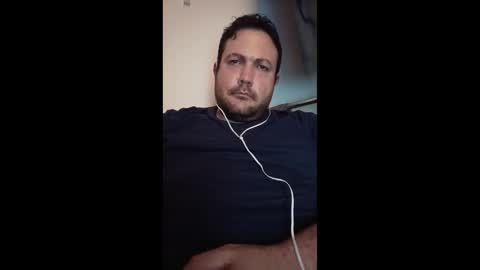 Snapshot of louinv chatting on November 18, 2025, 1:48 pm louinv online show from November 18, 2025, 1:48 pm