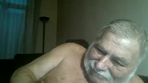 Snapshot of louis_chokdee chatting on December 16, 2024, 3:54 pm louis_chokdee online show from December 16, 2024, 3:54 pm