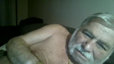 Snapshot of louis_chokdee chatting on January 24, 2025, 4:39 pm louis_chokdee online show from January 24, 2025, 4:39 pm