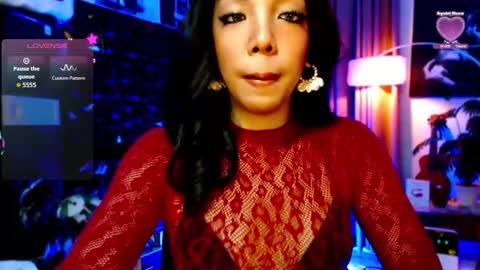 Louisa online show from May 25, 2026, 2:50 am