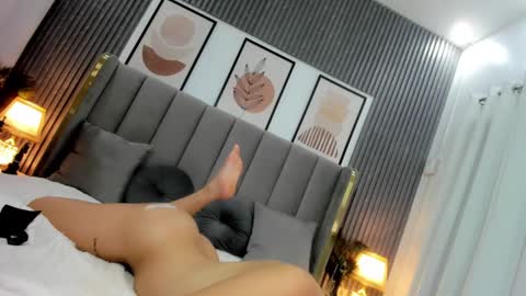 Snapshot of louiseelizabeth chatting on December 3, 2024, 8:50 pm samantha online show from December 3, 2024, 8:50 pm