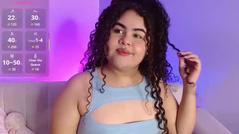 lourdes_moon22 online show from December 18, 2025, 12:33 pm