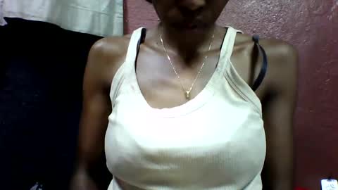 lovaelisa online show from October 21, 2025, 2:23 am