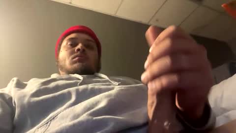 love01109 online show from December 1, 2025, 9:53 pm