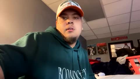 love01109 online show from December 20, 2025, 6:26 pm