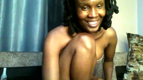 Snapshot of love1378 chatting on December 31, 2024, 2:47 pm Cynthia. A online show from December 31, 2024, 2:47 pm