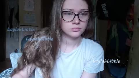 Snapshot of love4layla chatting on June 19, 2026, 5:17 pm Laylah Little online show from June 19, 2026, 5:17 pm
