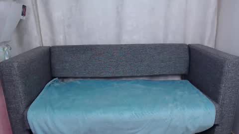 Snapshot of love_bella_ chatting on November 10, 2025, 12:09 am love bella online show from November 10, 2025, 12:09 am